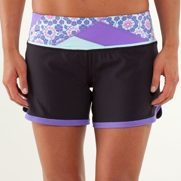 Lululemon Groovy Run Short Black- Athletic Running Shorts- Size 6 - Picture 1 of 16